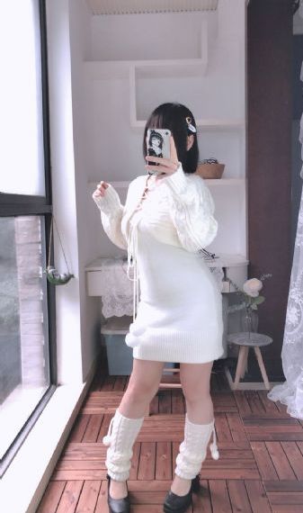 年轻的秘书在线