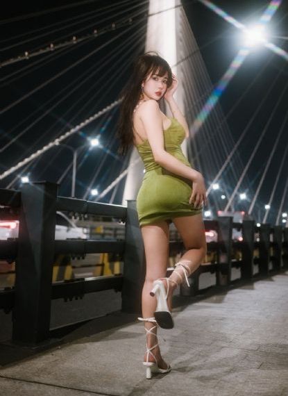 成人激情免费电影